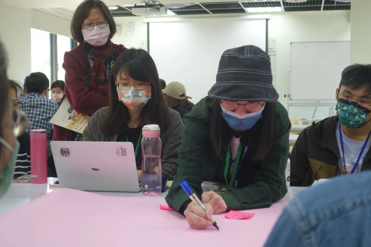 看見深居的身影後，我們如何開闢繭出的路？30